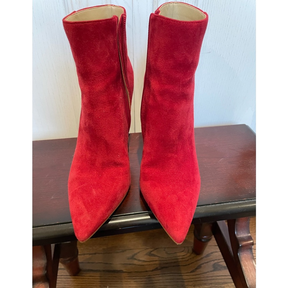 Marc Fisher red boot size 6